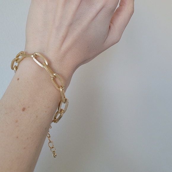 Bracelets - Picture 3 of 3